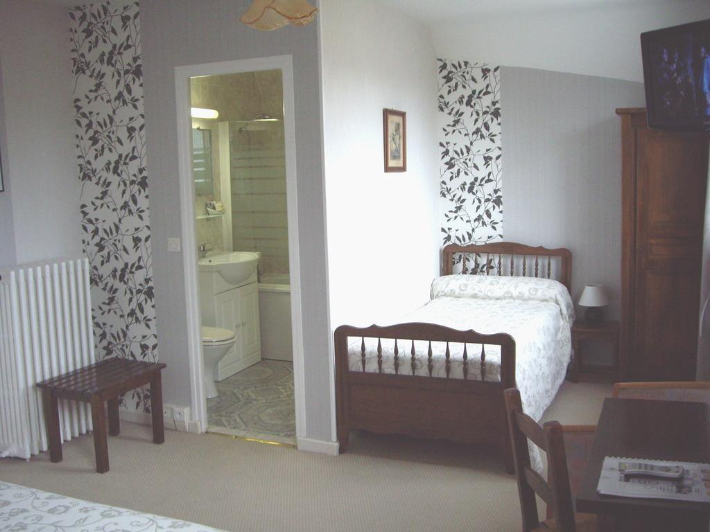 Hotel Restaurant "Le Relais" Courtenay  Dış mekan fotoğraf