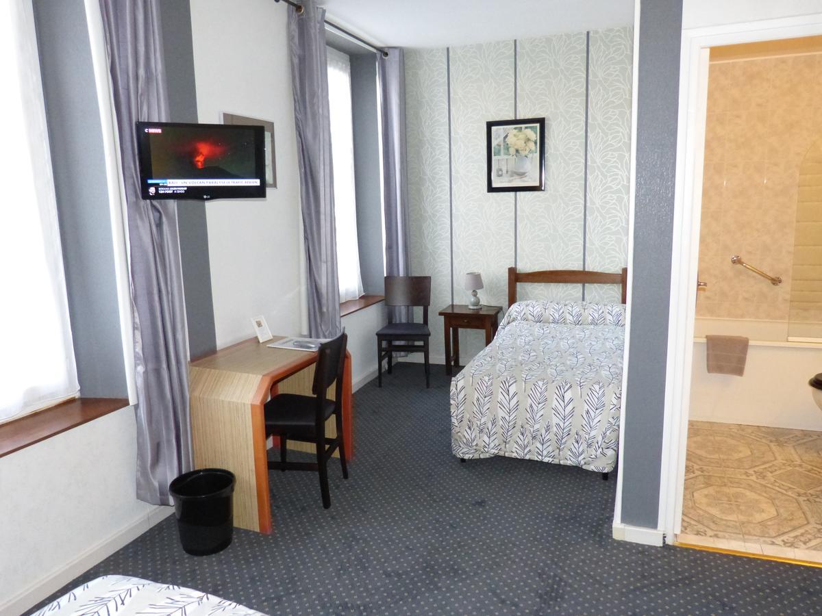 Hotel Restaurant "Le Relais" Courtenay  Dış mekan fotoğraf