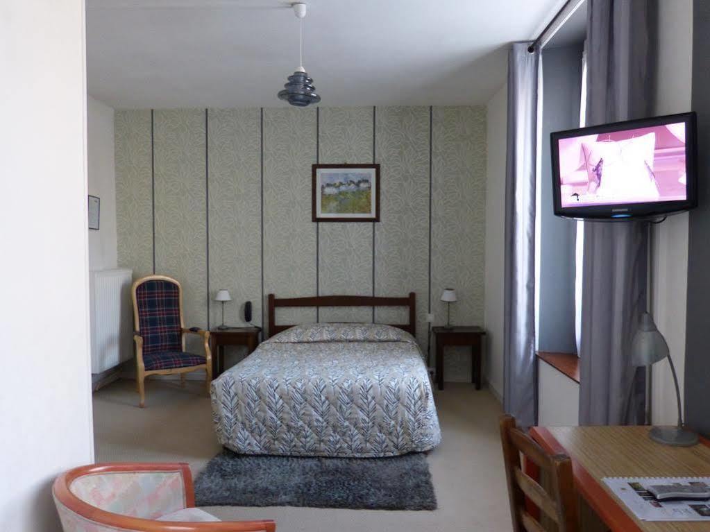 Hotel Restaurant "Le Relais" Courtenay  Dış mekan fotoğraf