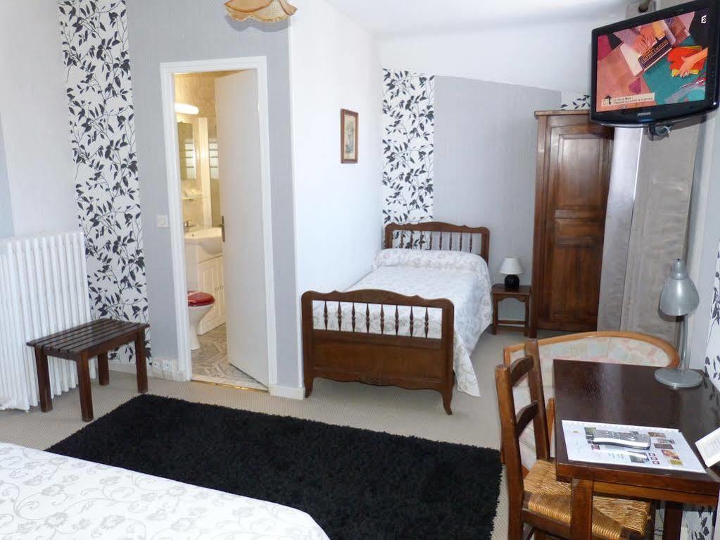 Hotel Restaurant "Le Relais" Courtenay  Dış mekan fotoğraf