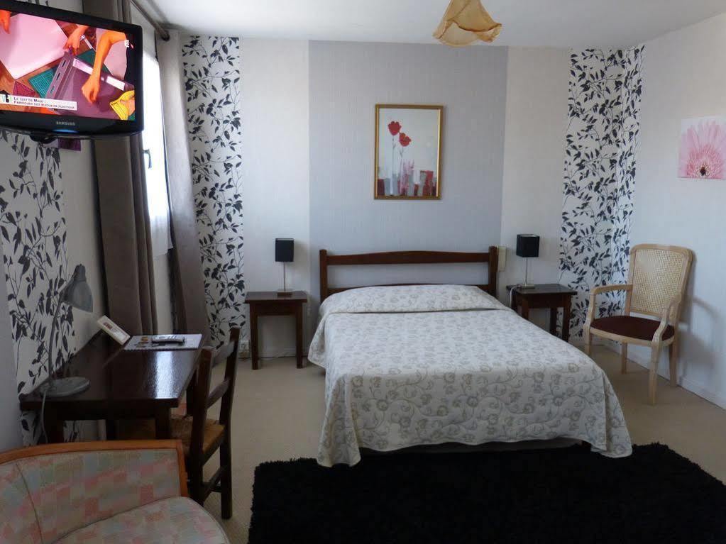 Hotel Restaurant "Le Relais" Courtenay  Dış mekan fotoğraf