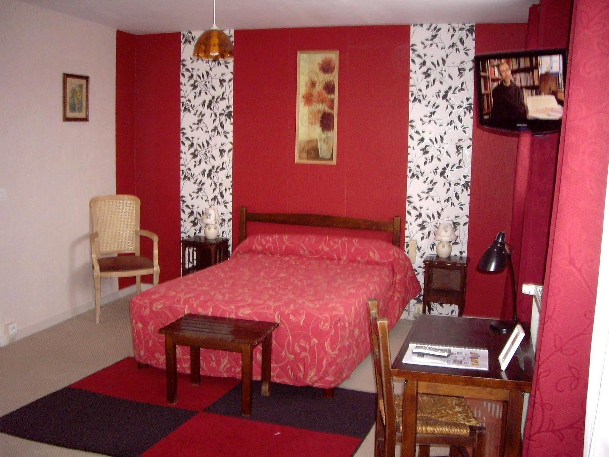 Hotel Restaurant "Le Relais" Courtenay  Dış mekan fotoğraf